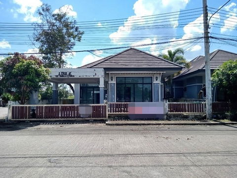FOR SALE  HOUSE PROPERTY  2500000 BAHT.