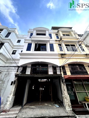 เช่าอาคารพาณิชย์ เจ อเวนิว ทองหล่อ : ให้เช่าอาคารพาณิชย์ ใกล้ BTS พร้อมพงษ์ (SPSAD3608)