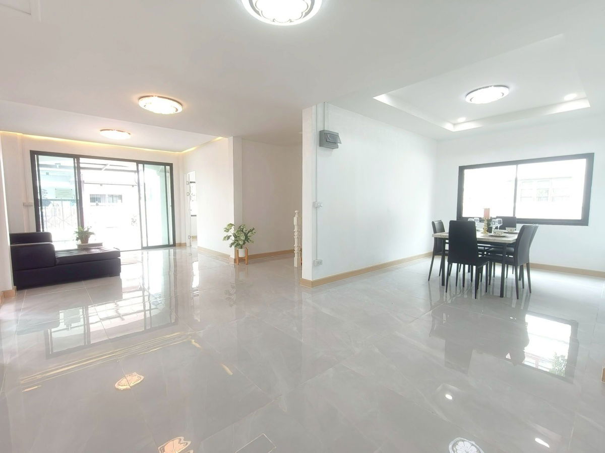 รูป บ้านเดี่ยว มีนบุรี คลองสามวา นิมิตใหม่ เคซีการ์เด้นโฮม 6 4บ้าน 4 ห้องนอน มีห้องนอนชั้นล่าง ต่อเติมเต็ม มีที่จอดรถ 3 คัน นัดชมโทรเลย 085-318-6868 - รูปที่ 23/31