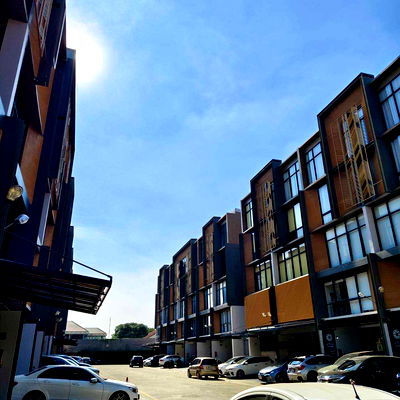 โฮมออฟฟิศ เขตสวนหลวง : LB067 The Pride Sukhumvit 77 (อ่อนนุช 30) โฮมออฟฟิศ 5 ชั้น พร้อมลิฟต์ส่วนตัว