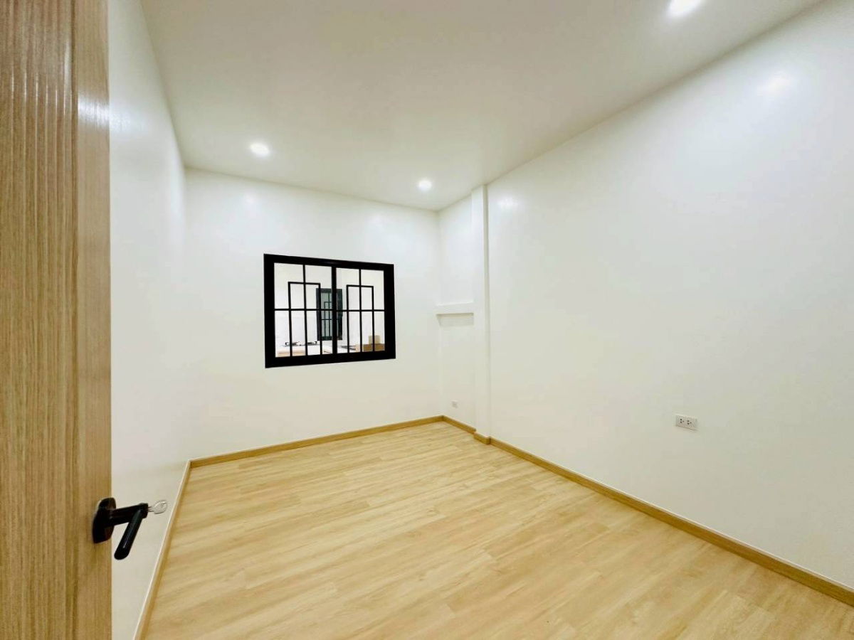 รูป หมู่บ้านศรีสุชาติแกรนด์วิว 3 WR-03981 - รูปที่ 9/12