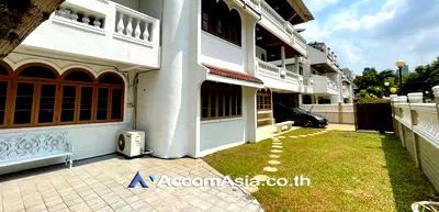 เช่าบ้านเดี่ยว สุขุมวิท ตอนกลาง : 🔼🔽 AccomA 📩  5 BR House in Khlong Tan Nuea (AA29561)