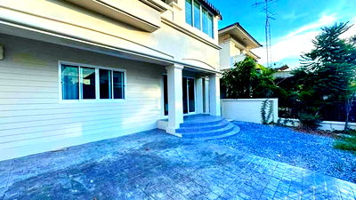 Houses for rent วิทยาลัยเทคนิคมีนบุรี : RIS Ruamrudee Inter Sch 2km. MRT MinPhatthana 700m. 2-story detached house for rent completely renov