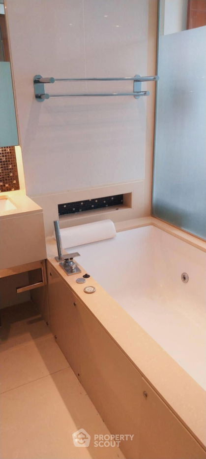 รูป คอนโด 1-ห้องนอน ที่ ดิ แอดเดรส สุขุมวิท 28 ใกล้ BTS พร้อมพงษ์ (ID 2327368) - รูปที่ 7/7