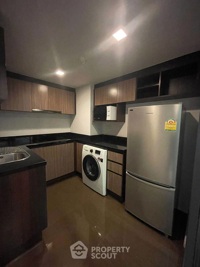 picture 1-BR Condo at Focus Ploenchit near BTS Nana (ID 2439250) - 4/7