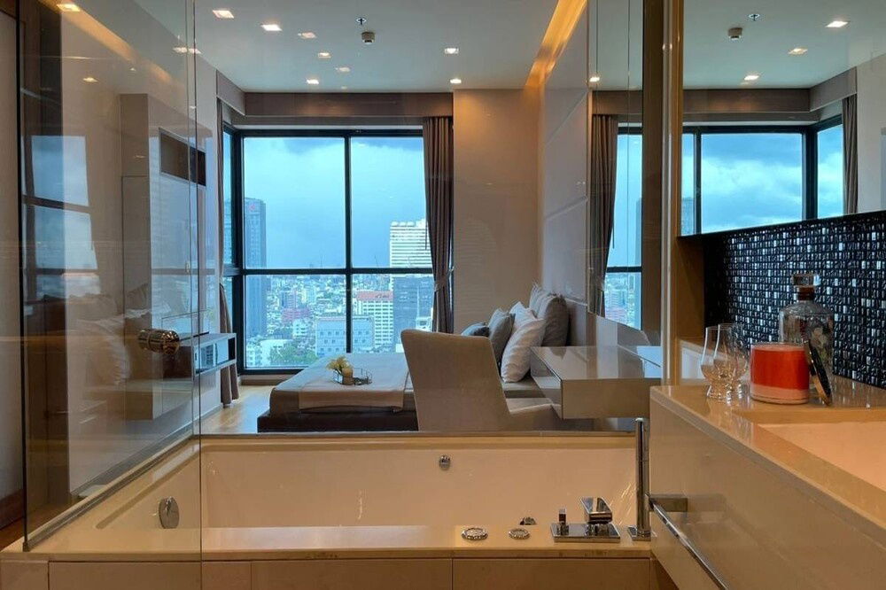 picture For Rent !! nice view, high floor 21++, corner room, rare item!! 🔥Code C20240700055...The Address Sathorn, 1 bed, 1 bath, furnished, ready to move in - 9/10