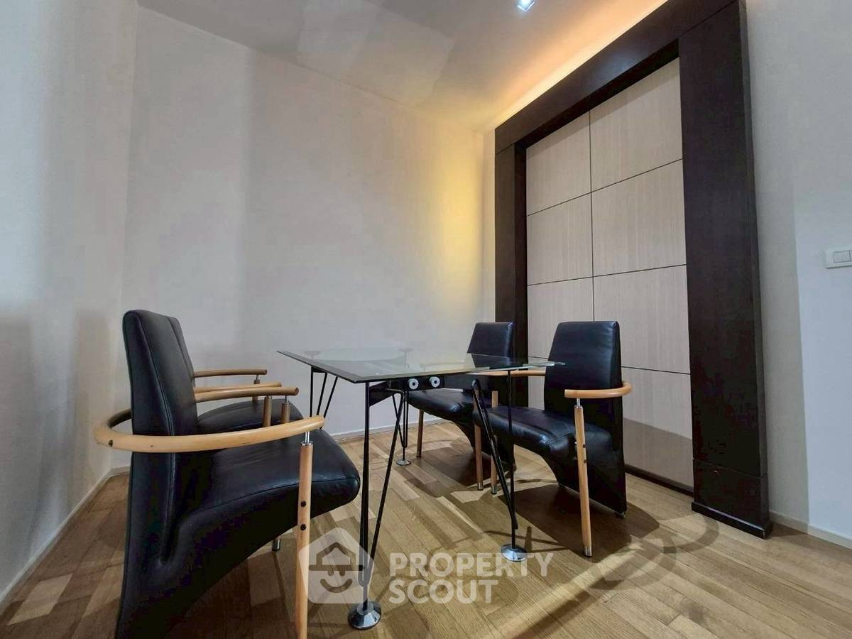 picture 2-BR Condo at The Madison near BTS Phrom Phong (ID 2437624) - 6/20