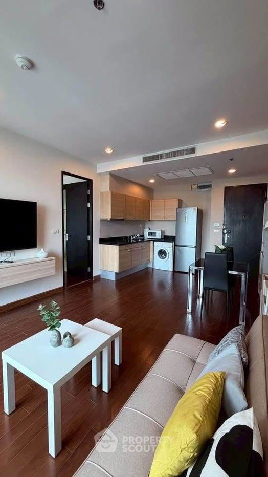 picture 1-BR Condo at The Address Chidlom near BTS Chit Lom (ID 2384126) - 1/10