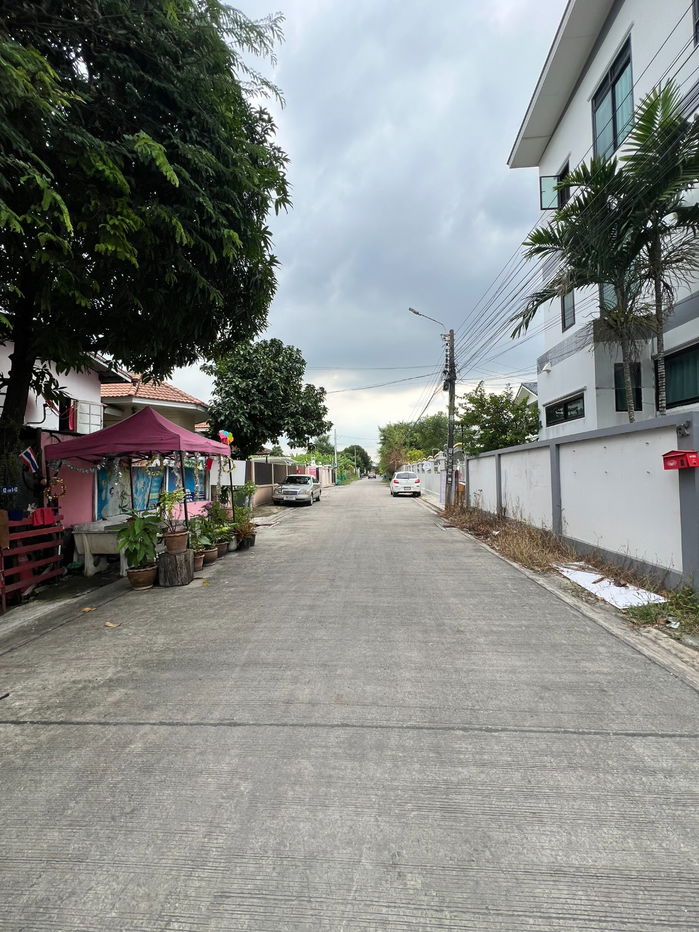 รูป Home office 3 ชั้น 240 ตารางเมตร พื้นที่ 150 ตารางวา - รูปที่ 2/12