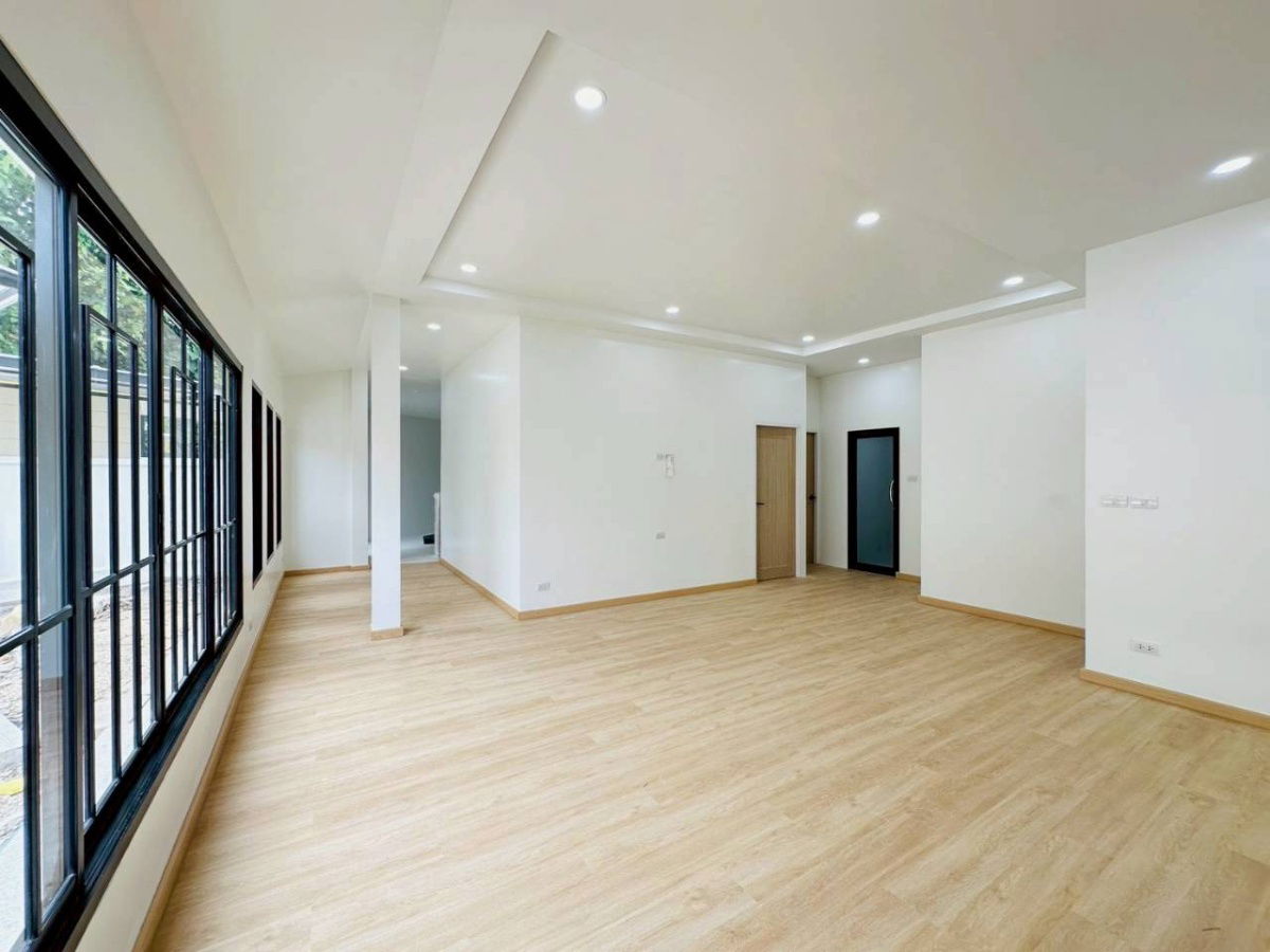 รูป หมู่บ้านศรีสุชาติแกรนด์วิว 3 WR-03981 - รูปที่ 3/12