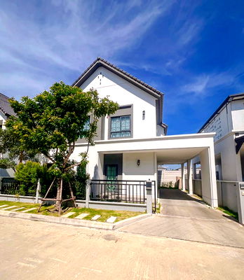 Houses for rent Bang Pu Industrial Estate : House for rent Centro Bangna 2