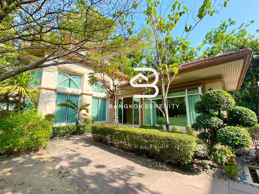 picture Luxury house for rent with private pool at Prukpirom Regent Sukhumvit - 3/32