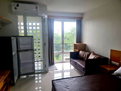 Condos for rent Major Hollywood Ramkhamhaeng : ✨#OL2404_214✨𝗙𝗼𝗿 𝗥𝗲𝗻𝘁 9️⃣k.🔥🔥 #Near MRT Rama 9 Station ✨#Available room, can make an appointment to view Condo I-House Rama 9 Ekkamai