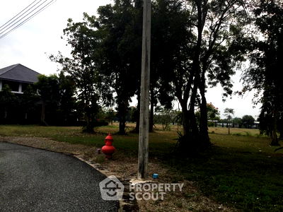 ที่ดิน วิทยาลัยพยาบาลบรมราชชนนีเชียงใหม่ : ที่ดินสำหรับปล่อยขาย 1,060 ตารางเมตร แถว ใกล้ สนามบินเชียงใหม่ (ID 2439222)