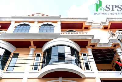 เช่าทาวน์โฮม ทองหล่อ 16 : ให้เช่าทาวน์โฮม สุขุมวิท 55 (SPSAD3600)