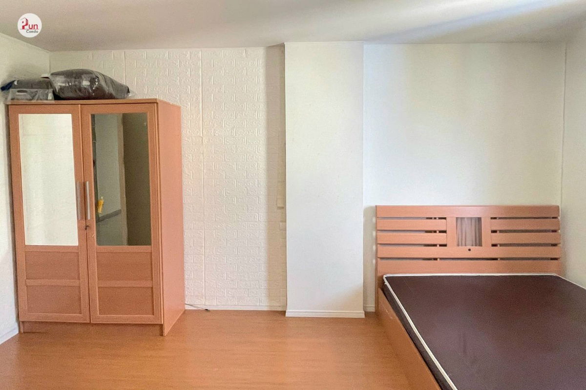 picture Lumpini township condo for rent. - 3/21