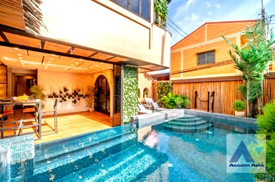 บ้านเดี่ยว เขตประเวศ : 🔼🔽 AccomA 📩 Luxury Pool Villa in the Heart of Bangkok — 10 Minutes from Onnut, on Srinakarin Road ( AA45050 )