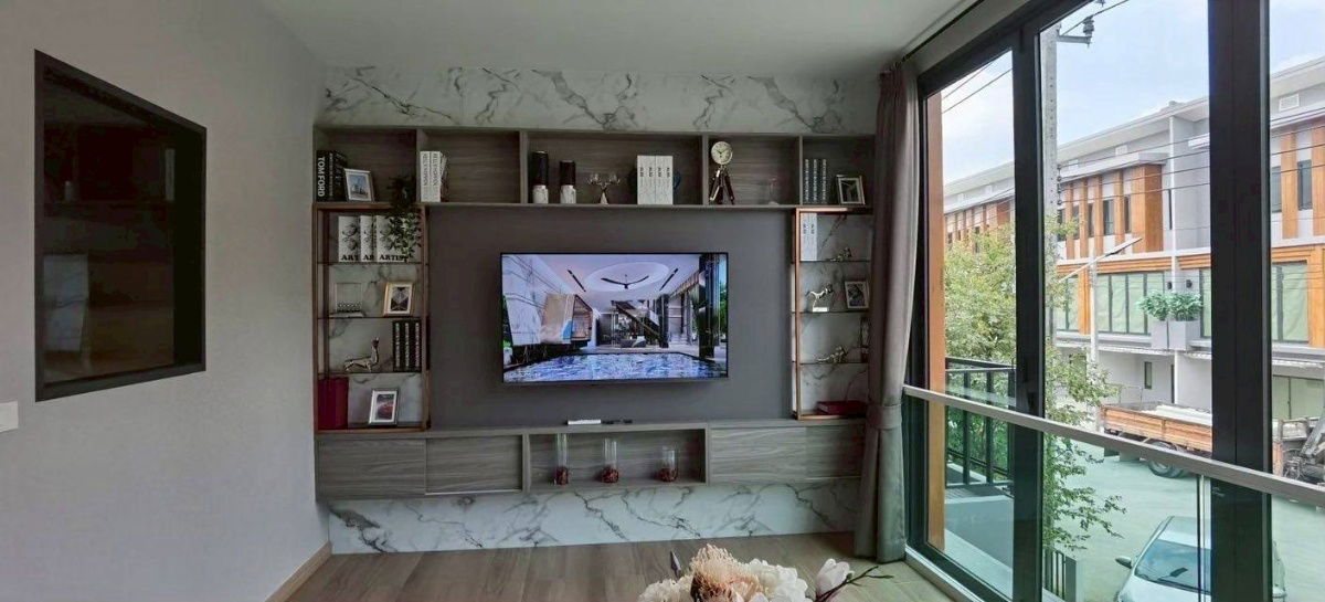 รูป LB062 Eigen พระราม 9 | ทาวน์โฮมดีไซน์ทันสมัย ให้เช่า ทำเลอ่อนนุช – พระราม 9 ซอยเดียวกับ สน.ประเวศ - รูปที่ 4/20