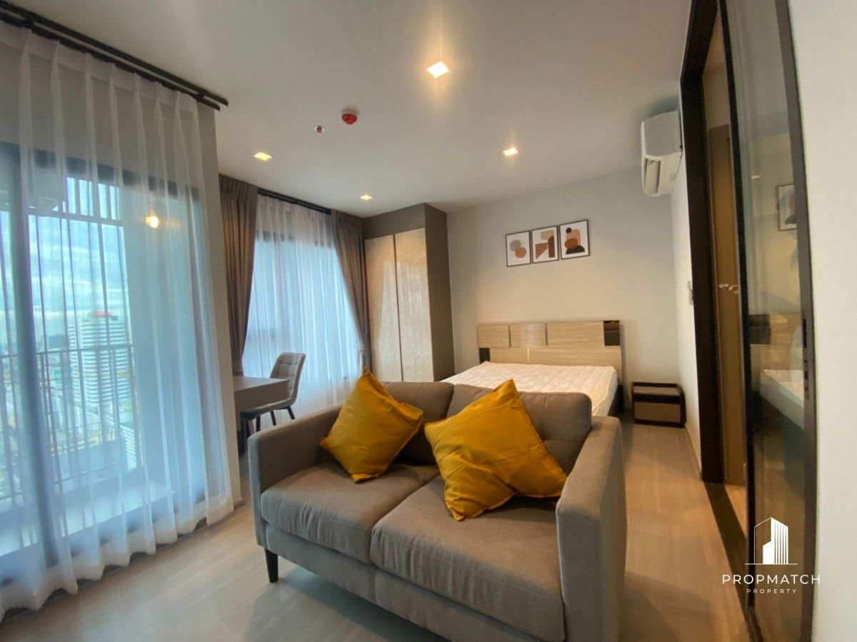 รูป ✨Flash Deal ✨Life Asoke-Rama 9 ( 1Bed 1Bath 28SQM.) แต่งครบพร้อมอยู่ !! เพียง 18,000บาทต่อเดือน Tel.0981315848 @propmatch - รูปที่ 1/18