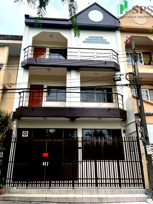 เช่าทาวน์โฮม สุขุมวิท 46 : ให้เช่าทาวน์เฮ้าส์ใกล้ BTS พระโขนง (SPSAD3614)