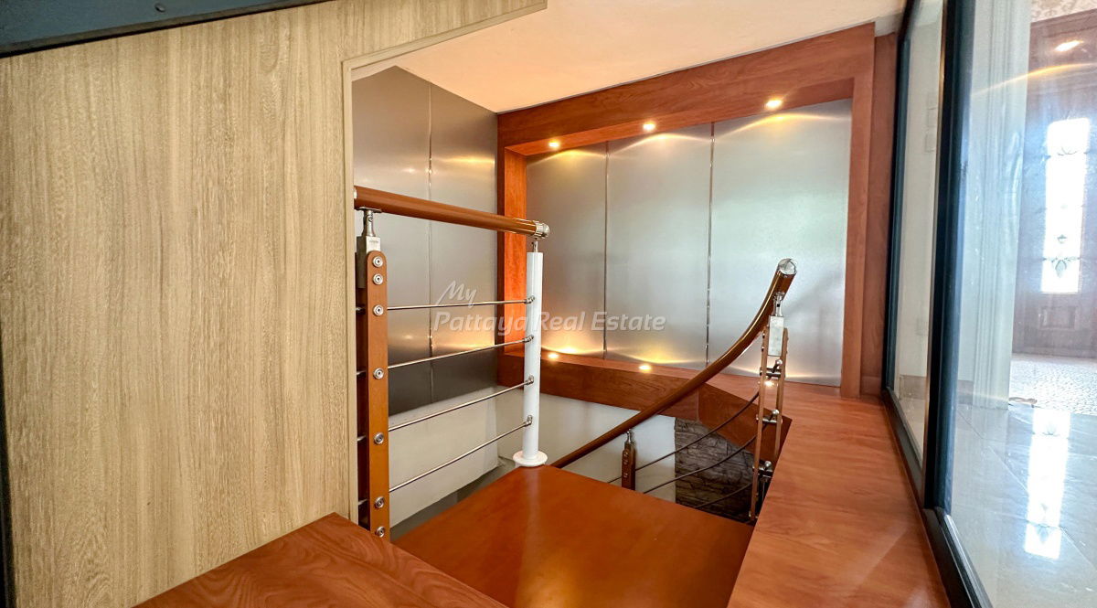 picture Company Name - 5 Bedrooms Private Pool Villa for sale in East Pattaya Toongklom-Talman HE0028 - 29/30