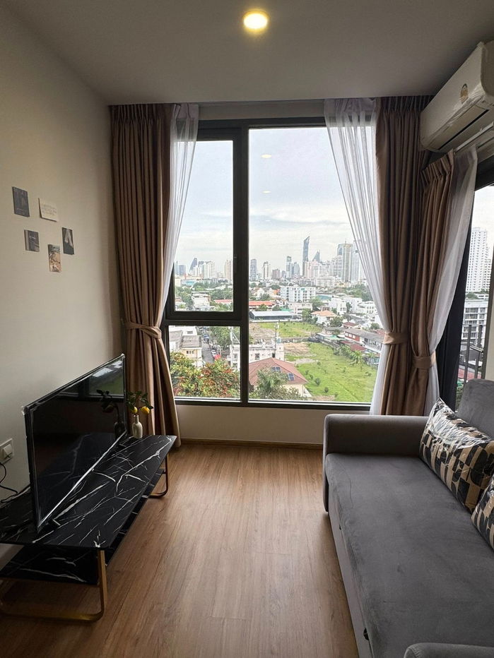 picture BTS Phrom Phong 2.4 km. Price 21,000 Baht Condo Cloud Thonglor - Petchaburi ( Rental ) - 7/11