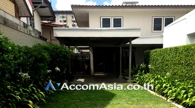 Houses for rent Watthana : 🔼🔽 AccomA 📩  2 BR House in Phra Khanong Nuea (AA24944)