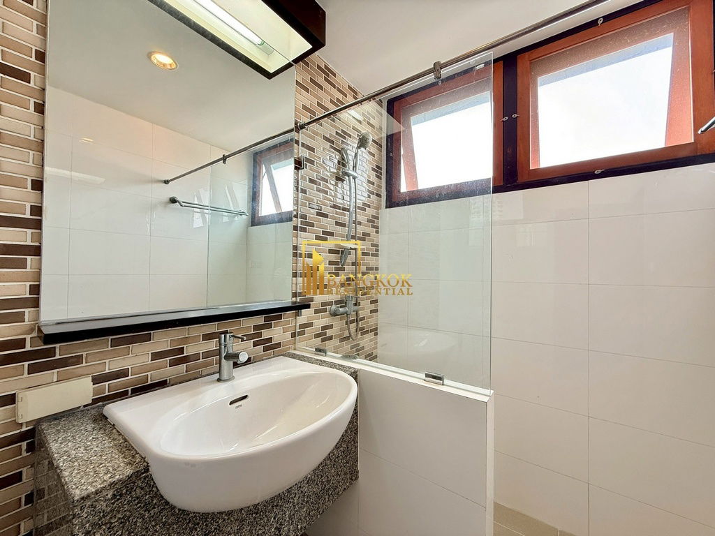 รูป Spacious 4 Bedroom Apartment For Rent in Sathorn Area - BR21220AP - รูปที่ 28/46