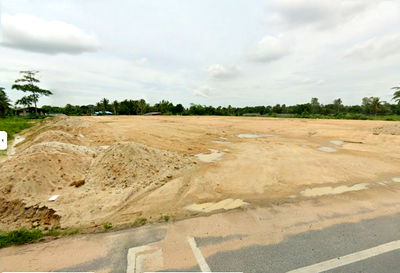 ที่ดิน บางละมุง ชลบุรี : 🔥 แปลงสวยต้องรีบ! ที่ดินถมแล้ว 3-1-33 ไร่ บางละมุง EEC ติดถนน 14 ม. ใกล้ มอเตอร์เวย์ ลงทุน Pool Villa/โกดัง SM