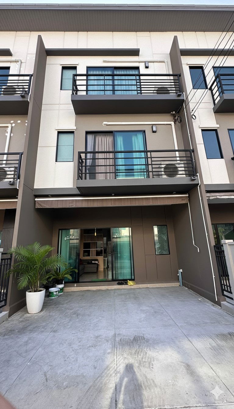 ทาวน์โฮมให้เช่า : Townhome for rent at Baan Klang Muang Srinakarin-Onnut (SPSAD3622)