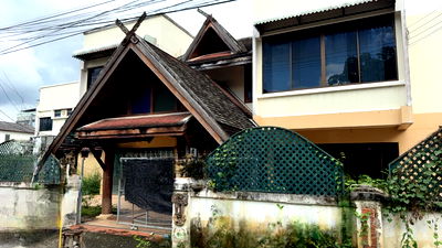 กิจการ เดอะ ริง อเวนิว : ขายอาคาโรงแรมเก่า ต.ช้างเผือก อ.เมืองเชียงใหม่  299.5 ตรว ขาย35ล้าน