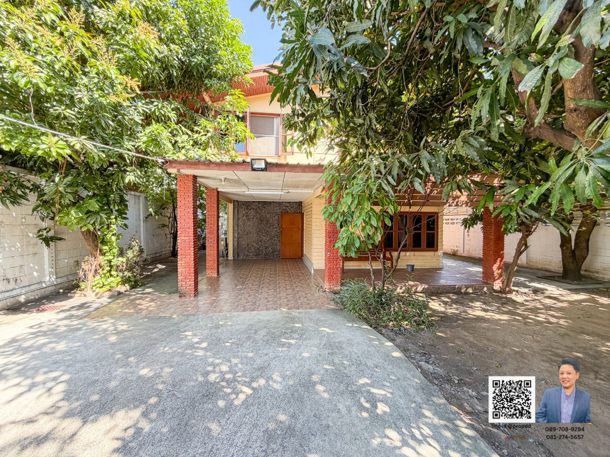 รูป Rare Find in Ekkamai! บ้านเดี่ยวใจกลางสุขุมวิท ที่ดินใหญ่ ราคาต่ำกว่าตลาด - รูปที่ 2/19