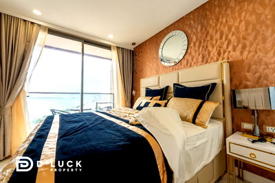 Condos for rent : For Rent Luxury Beachfront Pattaya Condo - Copacabana Beach Jomtien - 1 Bed High floor Sea view , Fully Furnished!