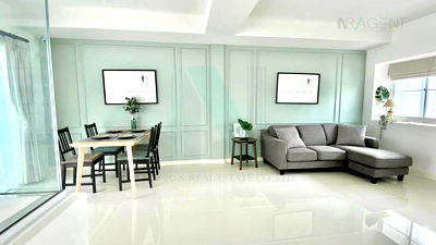 ทาวน์โฮมให้เช่า : 📌 ให้เช่าทาวน์เฮาส์ 2 ชั้น อินดี้ บางนา-รามคำแหง 2 3 ห้องนอน 3 ห้องน้ำ