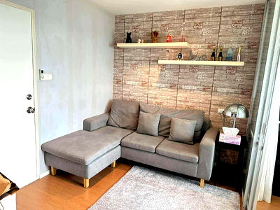 Condos for sale Jomtien Sai 2 : Beach front condo Lumpini Jomtien  Pattaya 