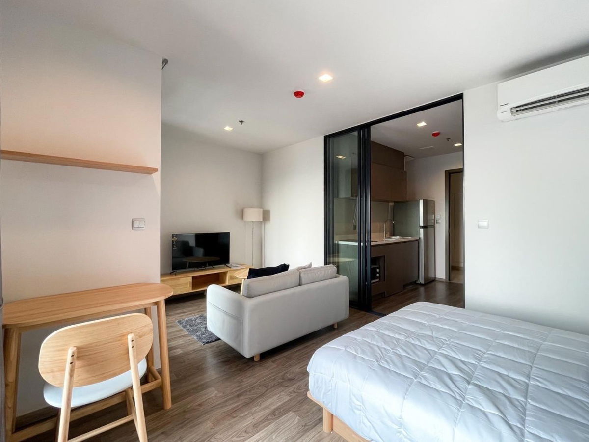 รูป 🎈#CT2304_211🎈𝗙𝗼𝗿 𝗥𝗲𝗻𝘁1️⃣9️⃣ k.🔥🔥 #ใกล้BTSห้าแยกลาดพร้าว ✨#ห้องว่างนัดชมได้ ‼️ ห้อง สวย รีบจองเลย ‼️คอนโด ไลฟ์ลาดพร้าววัลเล่ย์ - รูปที่ 1/4