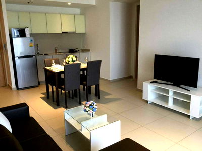 คอนโดให้เช่า : The Lofts Ekkamai 2 Bedroom BTS Ekkamai (Condo For Rent) 