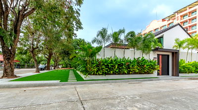 บ้านเดี่ยว ชลบุรี : HJJB02 - ขายบ้านวิลล่า 4 ห้องนอน หมู่บ้านจอมเทียนบีช พาราไดซ์