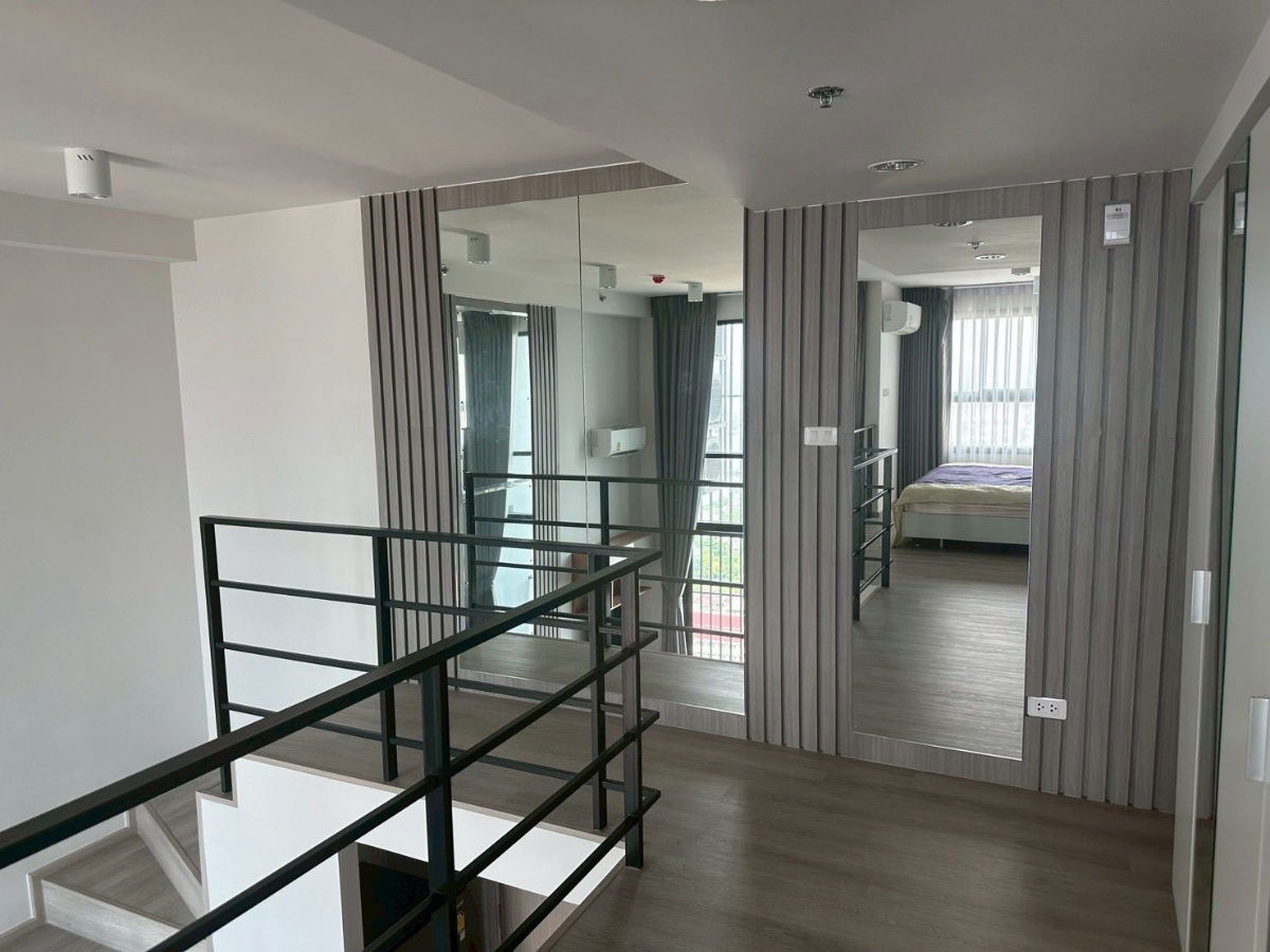 รูป Ideo Charan 70 Riverview【𝐒𝐄𝐋𝐋 & 𝐑𝐄𝐍𝐓】🔥ห้องโทนอุ่นแต่งเฟอร์ไม้ละมุน จับคู่ด้วยโซฟานุ่มโทนครีม 🔥 ติดต่อไลน์ไอดี: @hacondo - รูปที่ 4/7