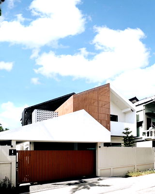 บ้านเดี่ยว กรุงเทพมหานคร : S530 🏡✨ บ้านเดี่ยวรีโนเวทใหม่ทั้งหลัง สวยสไตล์ Mid-Century Modern ติด MRT มัยลาภ รามอินทรา 43 เพียง 8.45 ล้านบาท