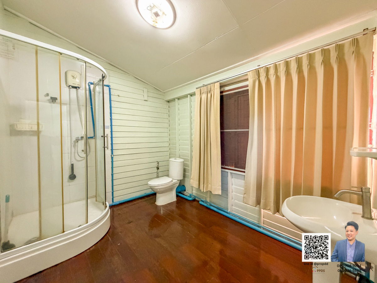 รูป Rare Find in Ekkamai! บ้านเดี่ยวใจกลางสุขุมวิท ที่ดินใหญ่ ราคาต่ำกว่าตลาด - รูปที่ 15/19