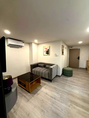 Condos for sale 700 Year Sports Arena Chiang Mai : Nakornping condominium for sale: near Nimman , Maya mall :Tel. 082-3899314(Boo)