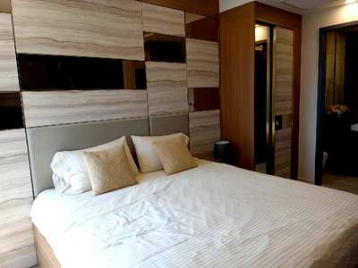 คอนโดให้เช่า : ให้ เช่า คอนโด Ashton Asoke — ห้องกระจกโค้ง 35 ตรม วิวแยกอโศก เฟอร์ เครื่องใช้ไฟฟ้าครบ เข้าอยู่ได้ทันที ชั้น 12