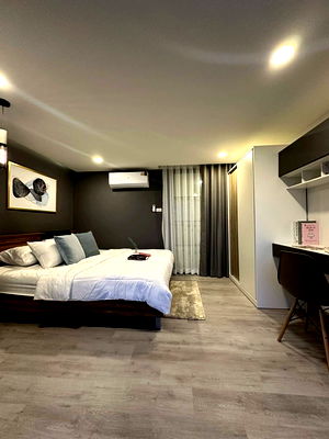 Condos for sale 700 Year Sports Arena Chiang Mai : Nakornping condominium for sale: near Nimman , Maya mall :Tel. 082-3899314(Boo)