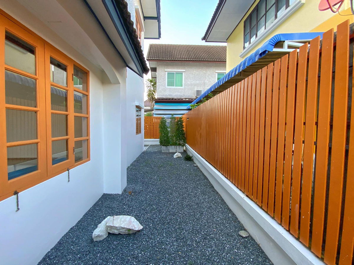 รูป ให้เช่าบ้านเดี่ยวสองชั้น 3 ห้องนอน 2 ห้องน้ำ 1 ห้องรับแขก 1 ห้องครัว - รูปที่ 11/15