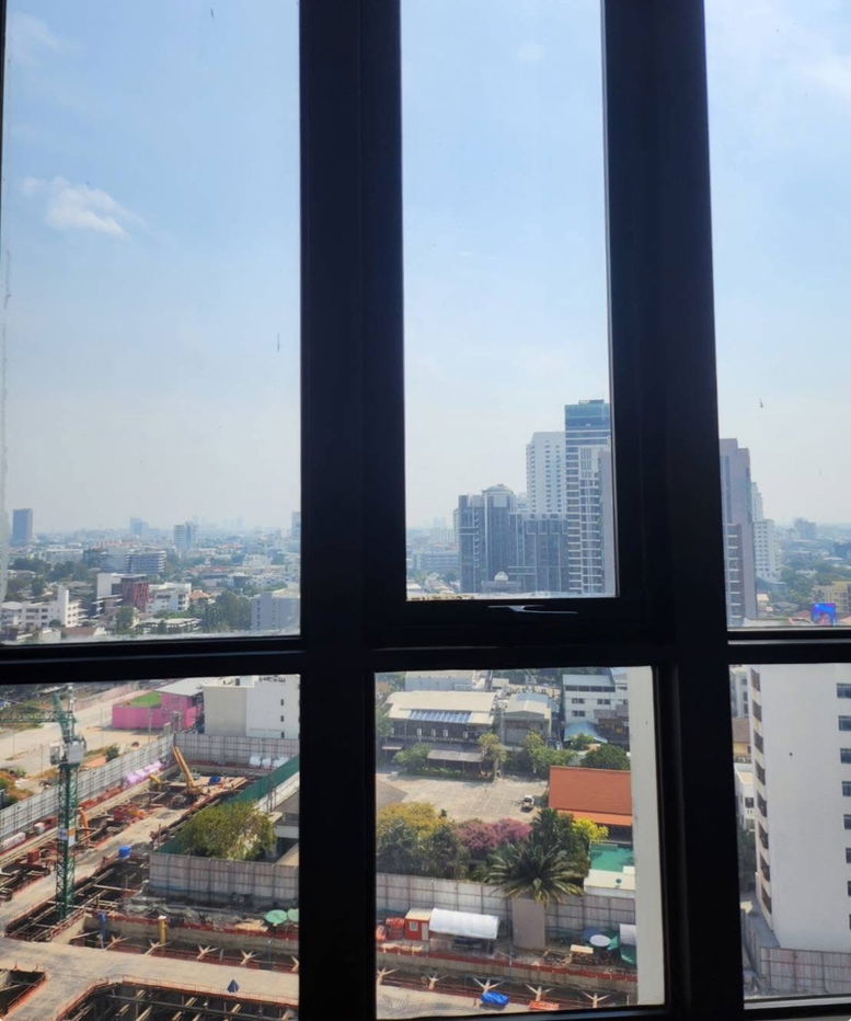 picture PARK ORIGIN THONGLOR - 6/10