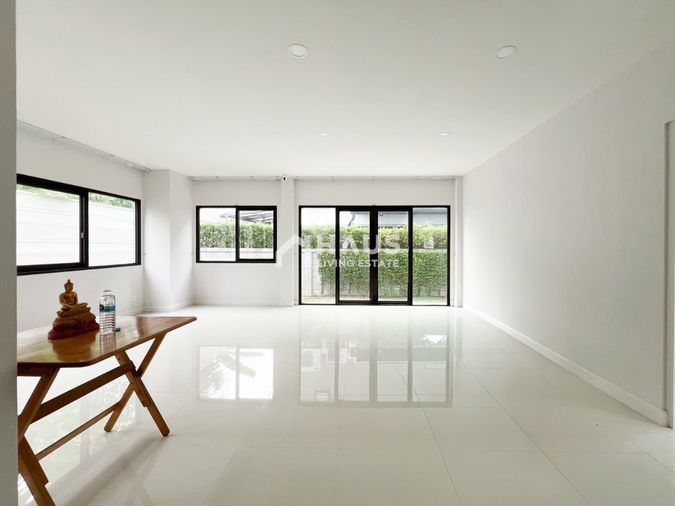 5-bed house for sale, 330 sqm, 92 sq wah, The City Rama 2-Phutthabucha