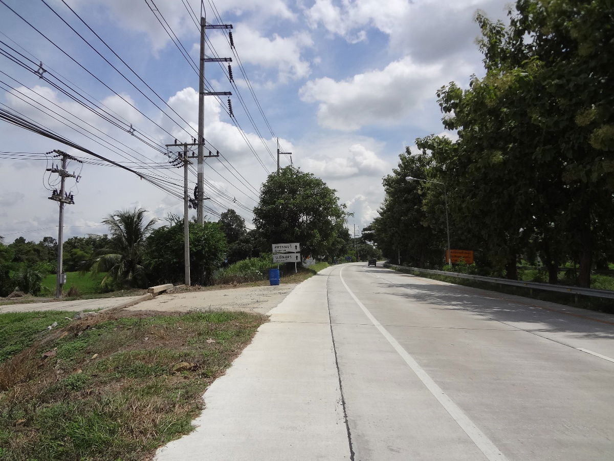 รูป ที่นาสรรคบุรี ชัยนาทติดถนนใหญ่340(สุพรรณบุรีบุรี-ชัยนาท)เนื้อที่6ไร่+ย่านชุมชนใก้ลแม็คโคร,โลตัส ข้างโรงสี เหมาะทำโกดัง,ปั๊มน้ำมัน - รูปที่ 3/9