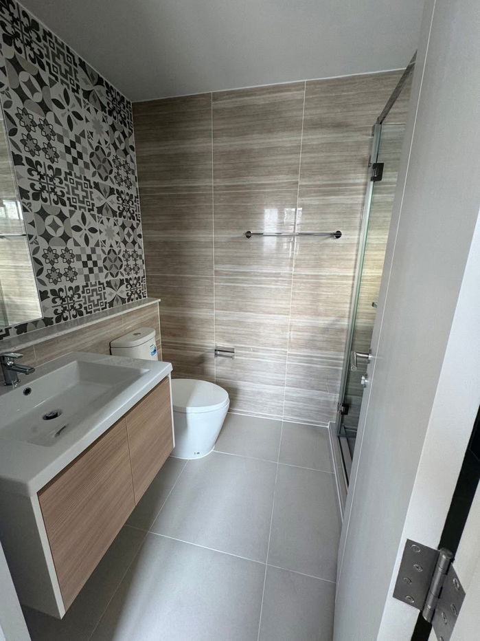 picture 2-Storey Single House for Rent – Burasiri Panya Indra Luxury modern-style home with 373 sq.m. usable area 5 bedrooms, 6 bathrooms + maid’s room - 11/16