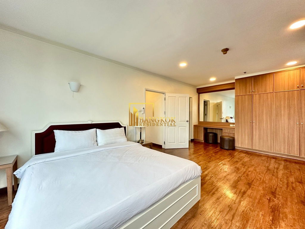 รูป President Place | Renovated 3 Bedroom Condo For Rent in Chidlom - BR18701CD - รูปที่ 12/42